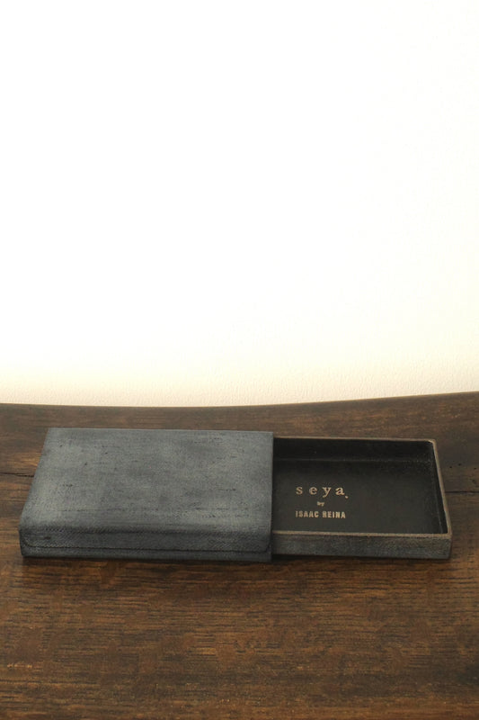 SEYA x ISAAC REINA URUSHI CARD BOX