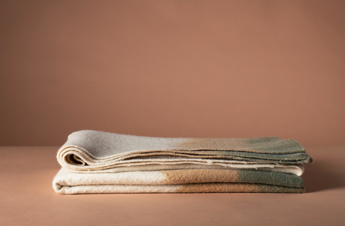 Amami Island Vegetable-dyed Wool Throw Blanket