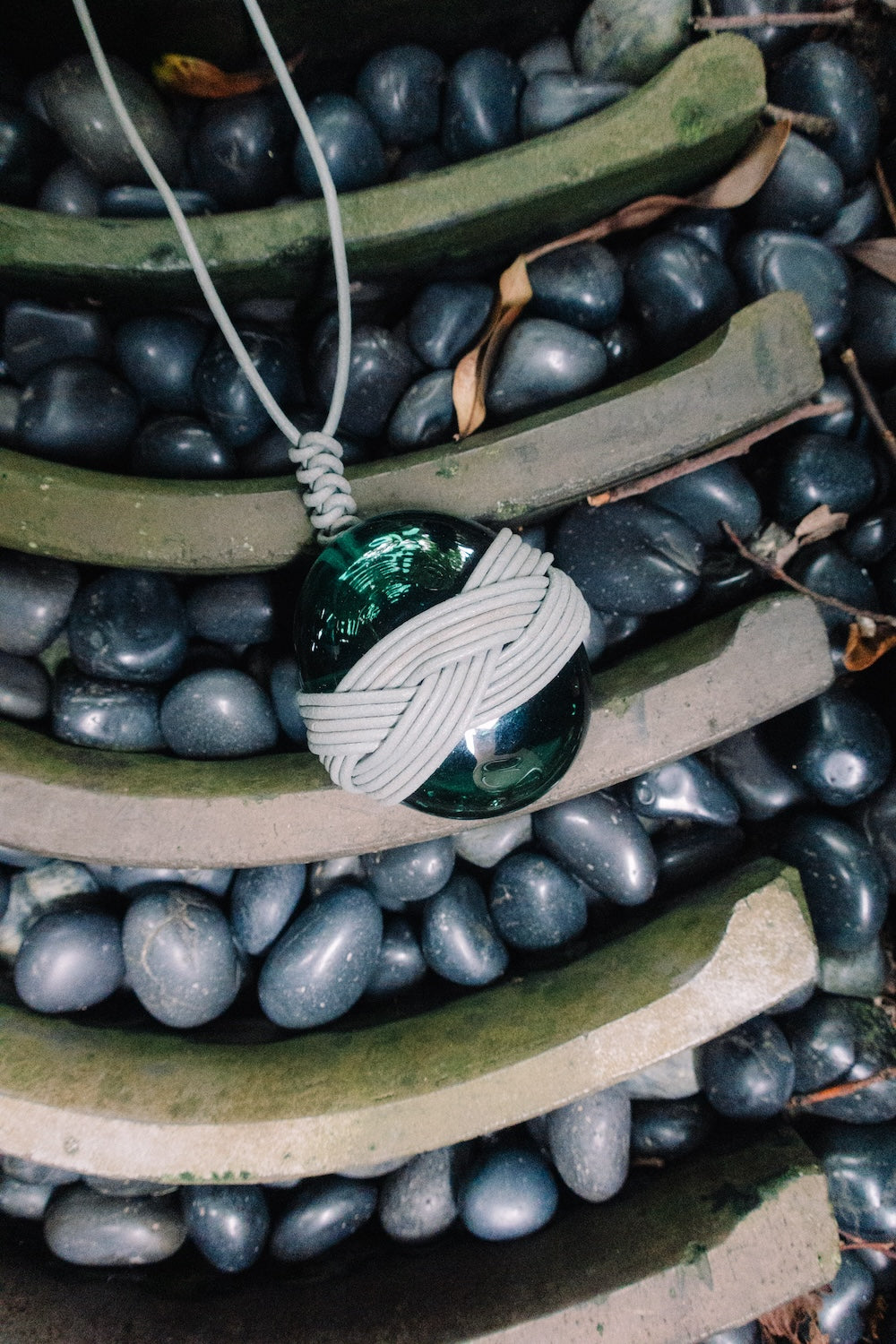 MUSUBI NECKLACE PUMICE DROP