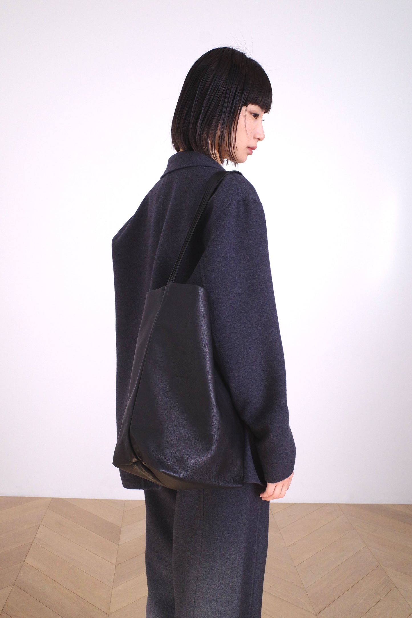 SEYA X ISAAC REINA CHASEN HOBO /MEDIUM /OIL LEATHER
