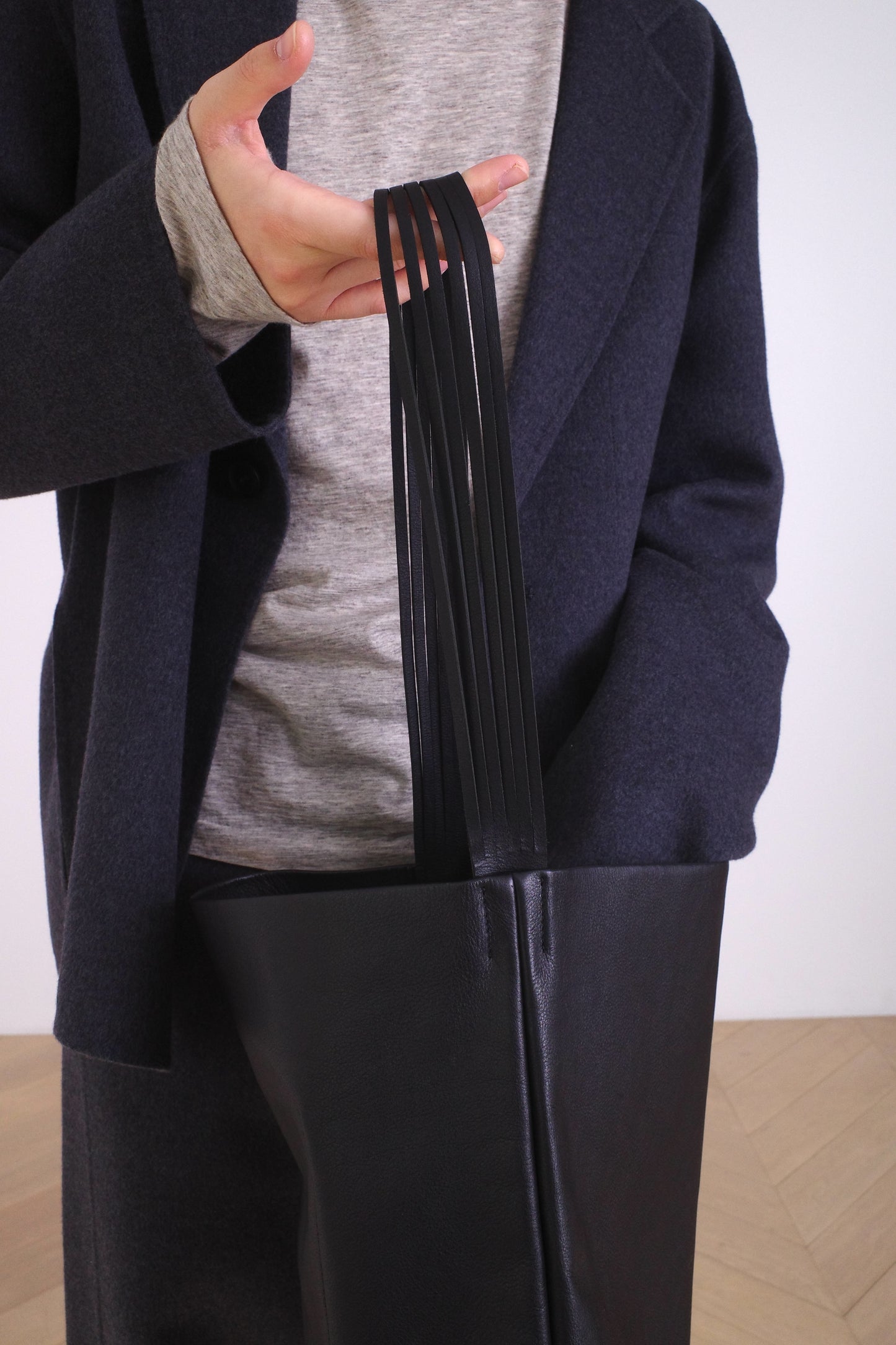 SEYA X ISAAC REINA CHASEN HOBO /MEDIUM /OIL LEATHER