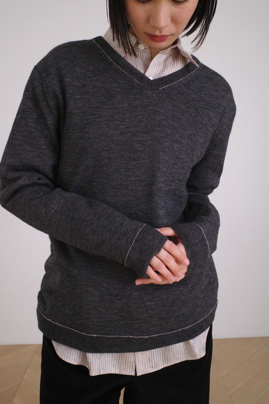 STITCHED V NECK/BREEZE YAK