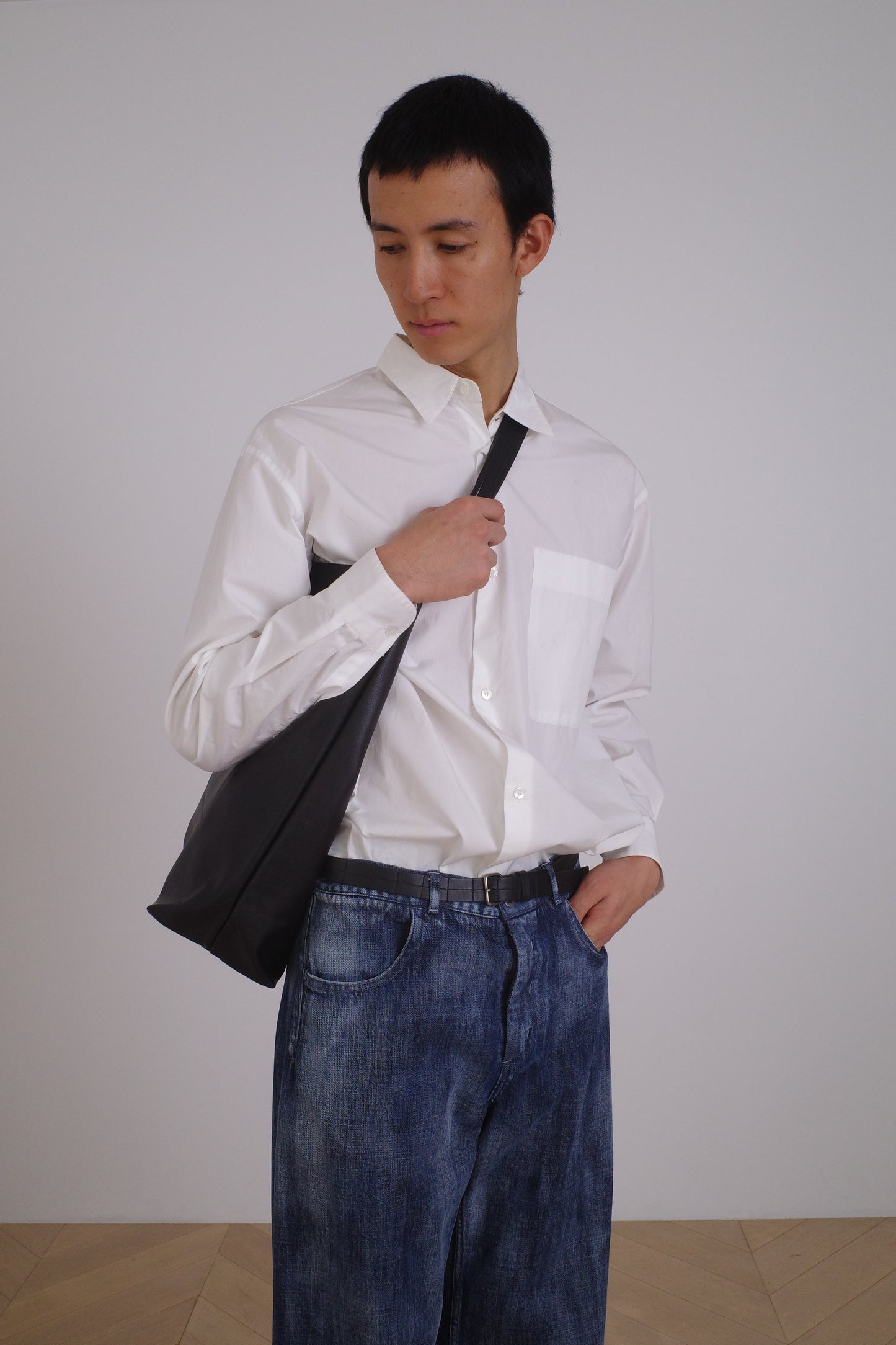 SEYA X ISAAC REINA CHASEN HOBO /LARGE /OIL LEATHER